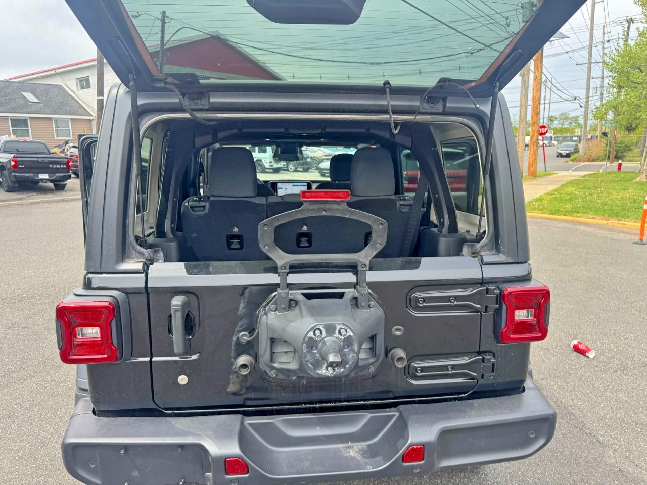 Jeep Wrangler Sport