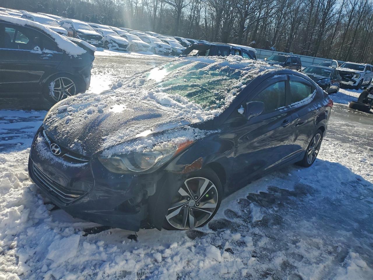 Salvage Hyundai ELANTRA Image
