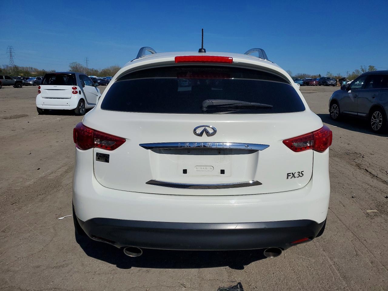INFINITI Fx Base
