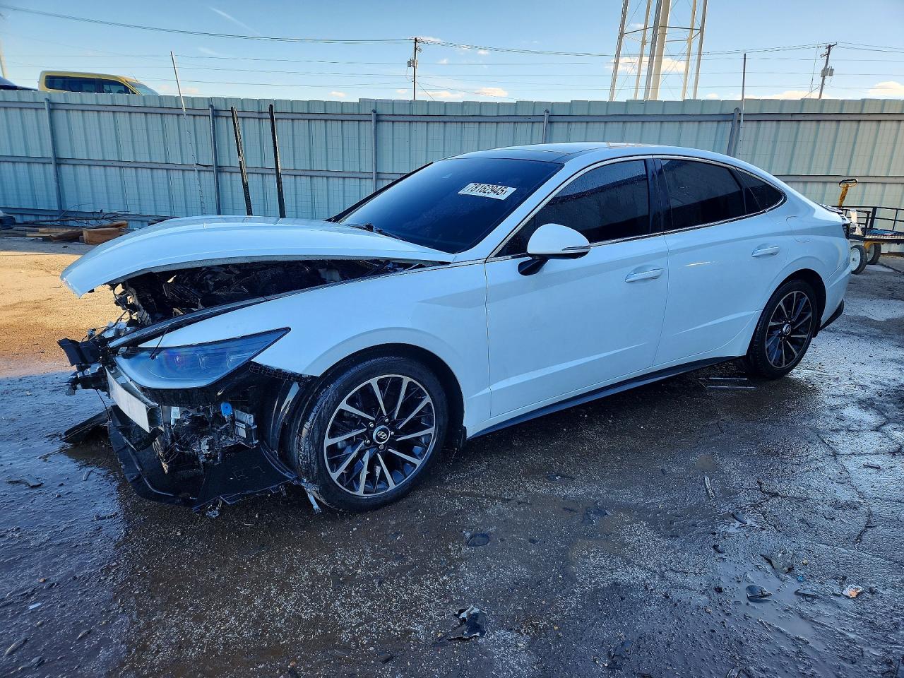 Salvage Hyundai SONATA Image