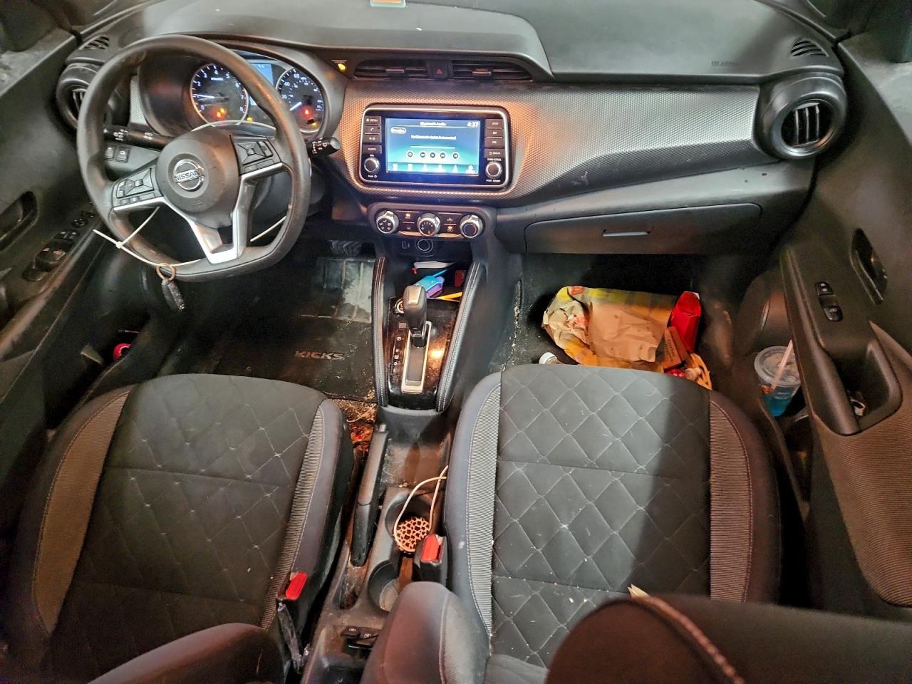 Nissan Kicks S