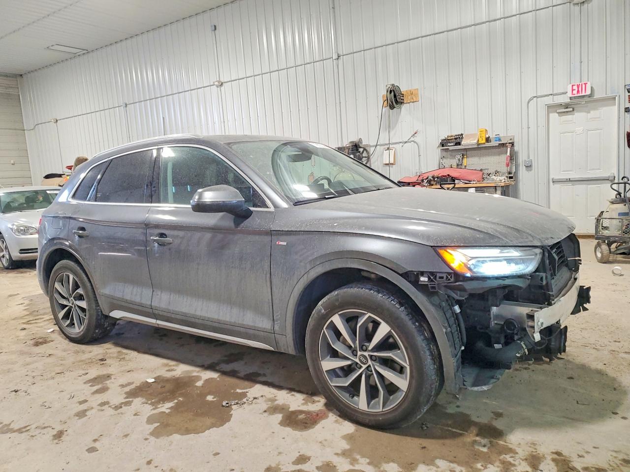 Audi Q5 Premium Plus 45