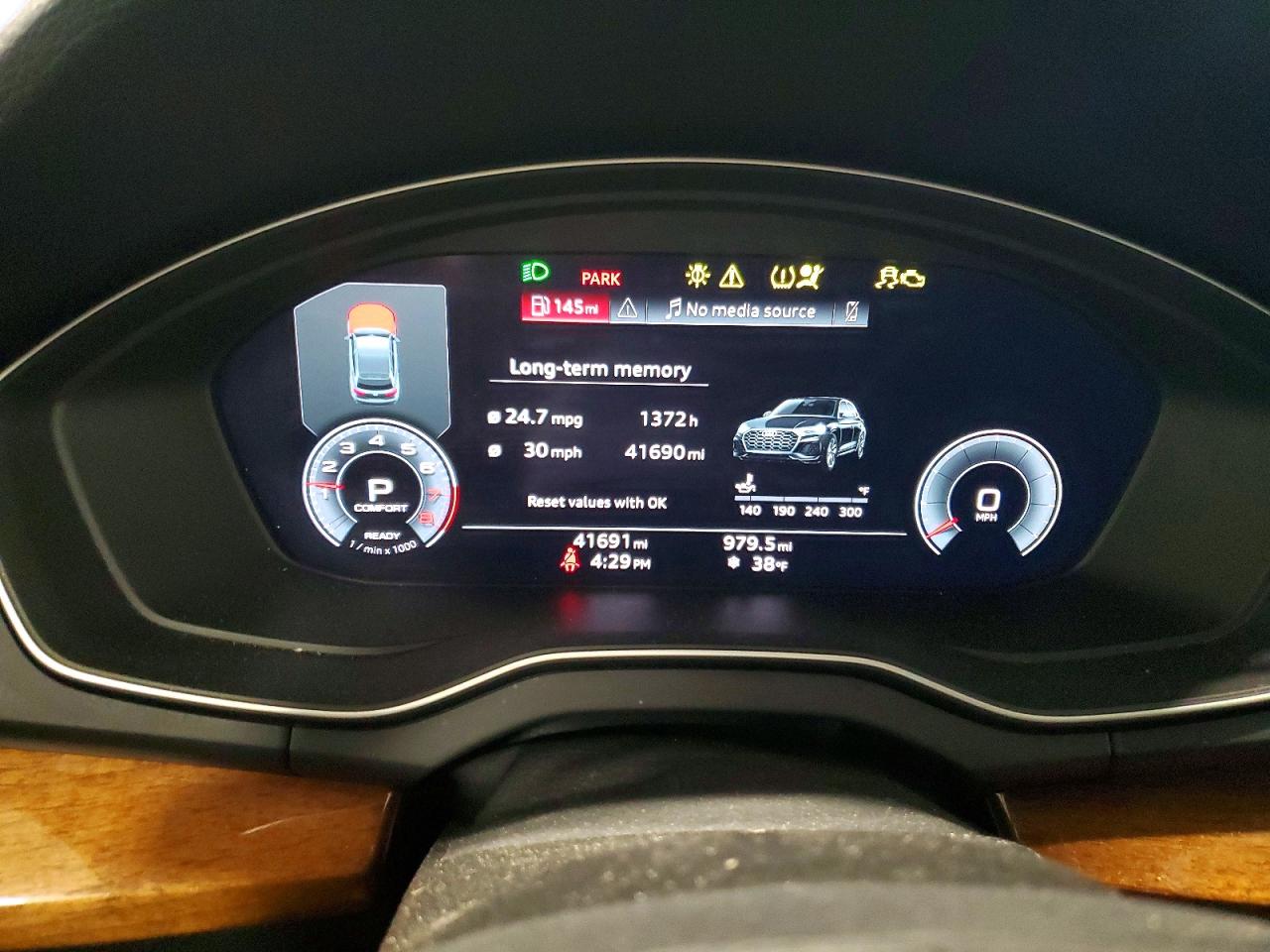 Audi Q5 Premium Plus 45