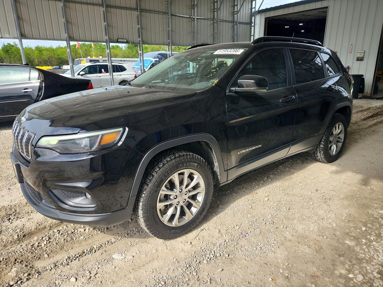 Salvage Jeep Grand Cherokee Image