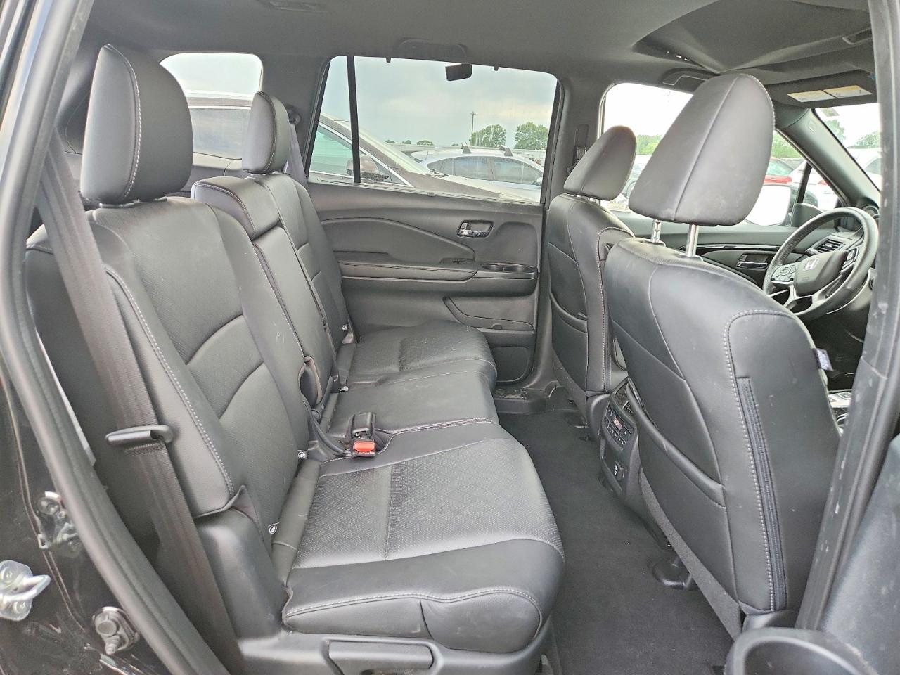 Honda Passport Elite