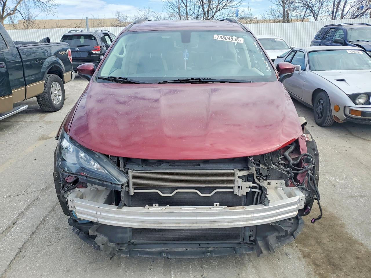 Chrysler Minivan Lxi