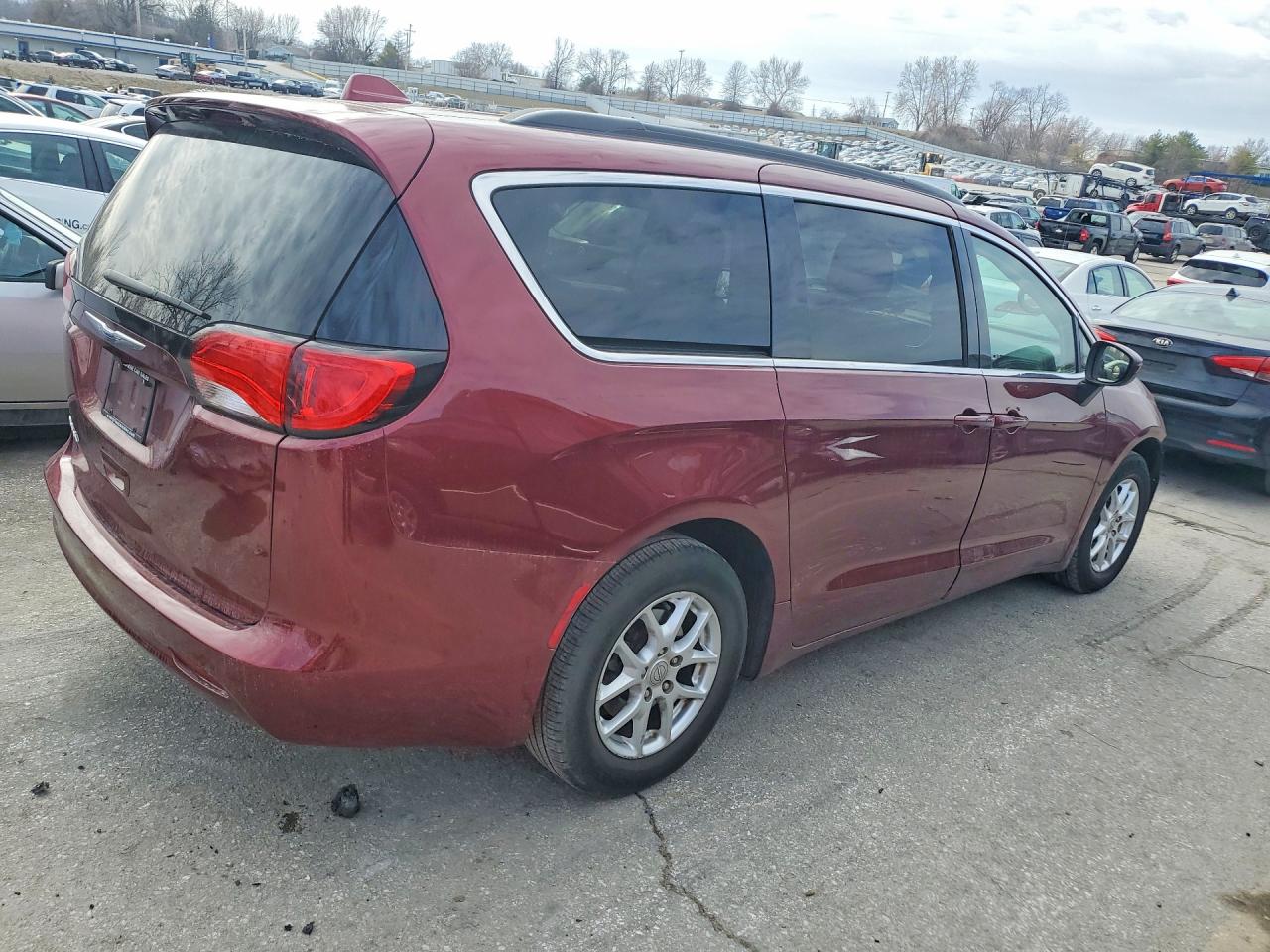 Chrysler Minivan Lxi