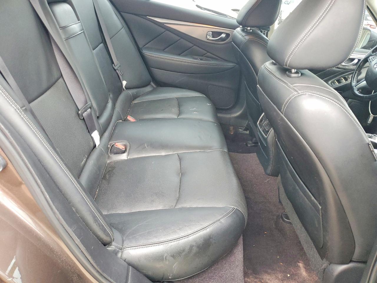 INFINITI Q50 Base