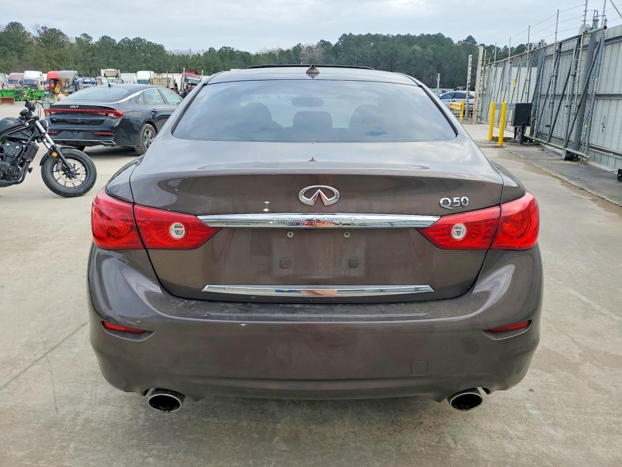 INFINITI Q50 Base