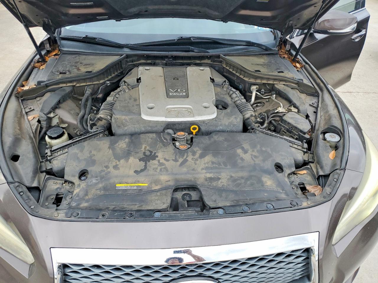 INFINITI Q50 Base