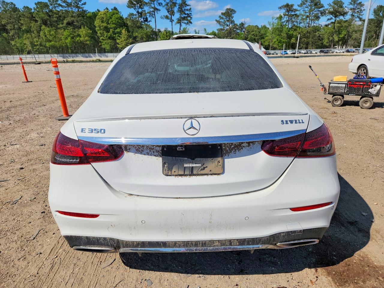 Mercedes-Benz E-Class 350