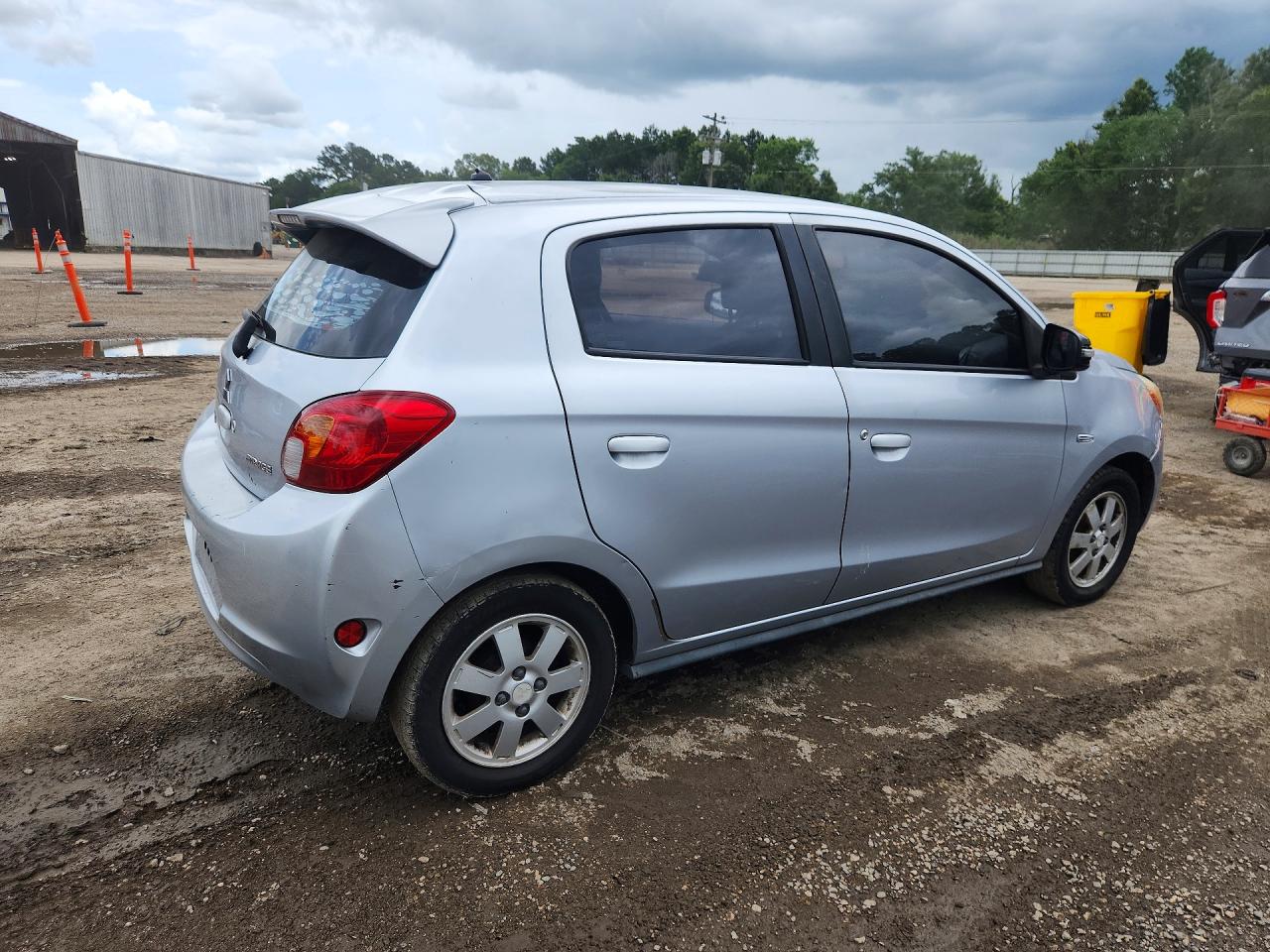 Mitsubishi Mirage Es