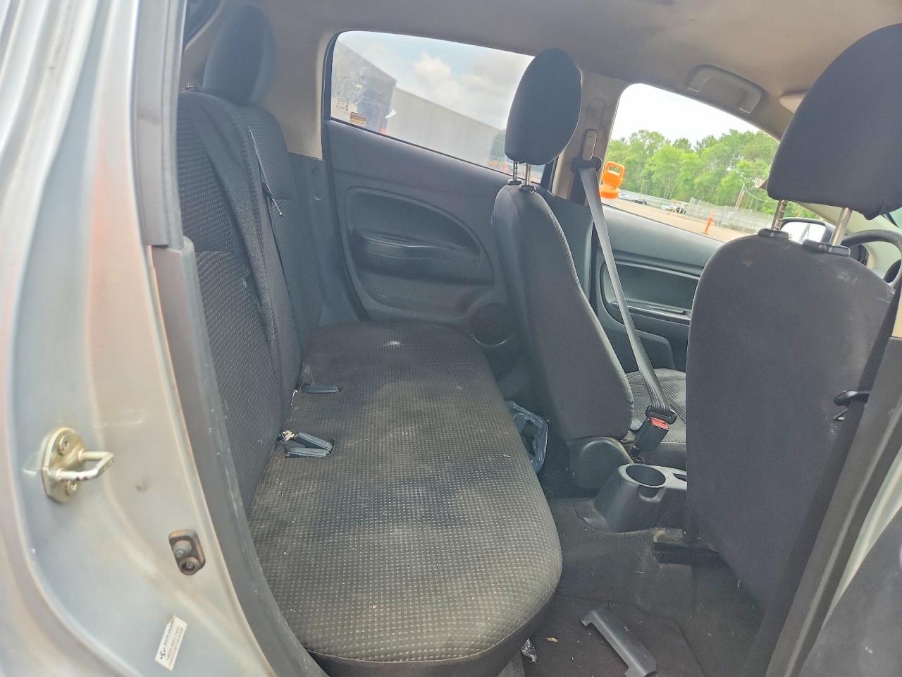 Mitsubishi Mirage Es