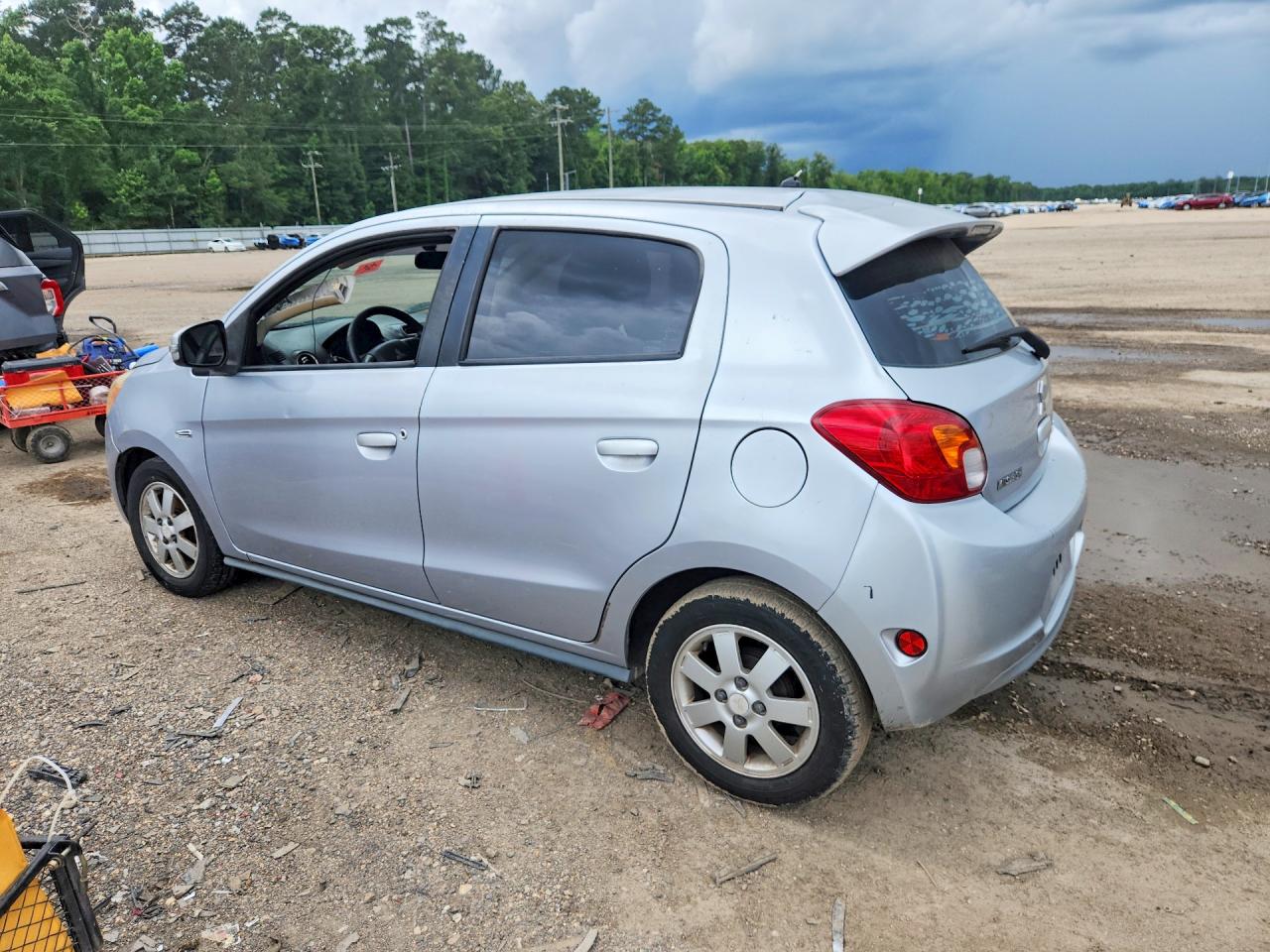 Mitsubishi Mirage Es