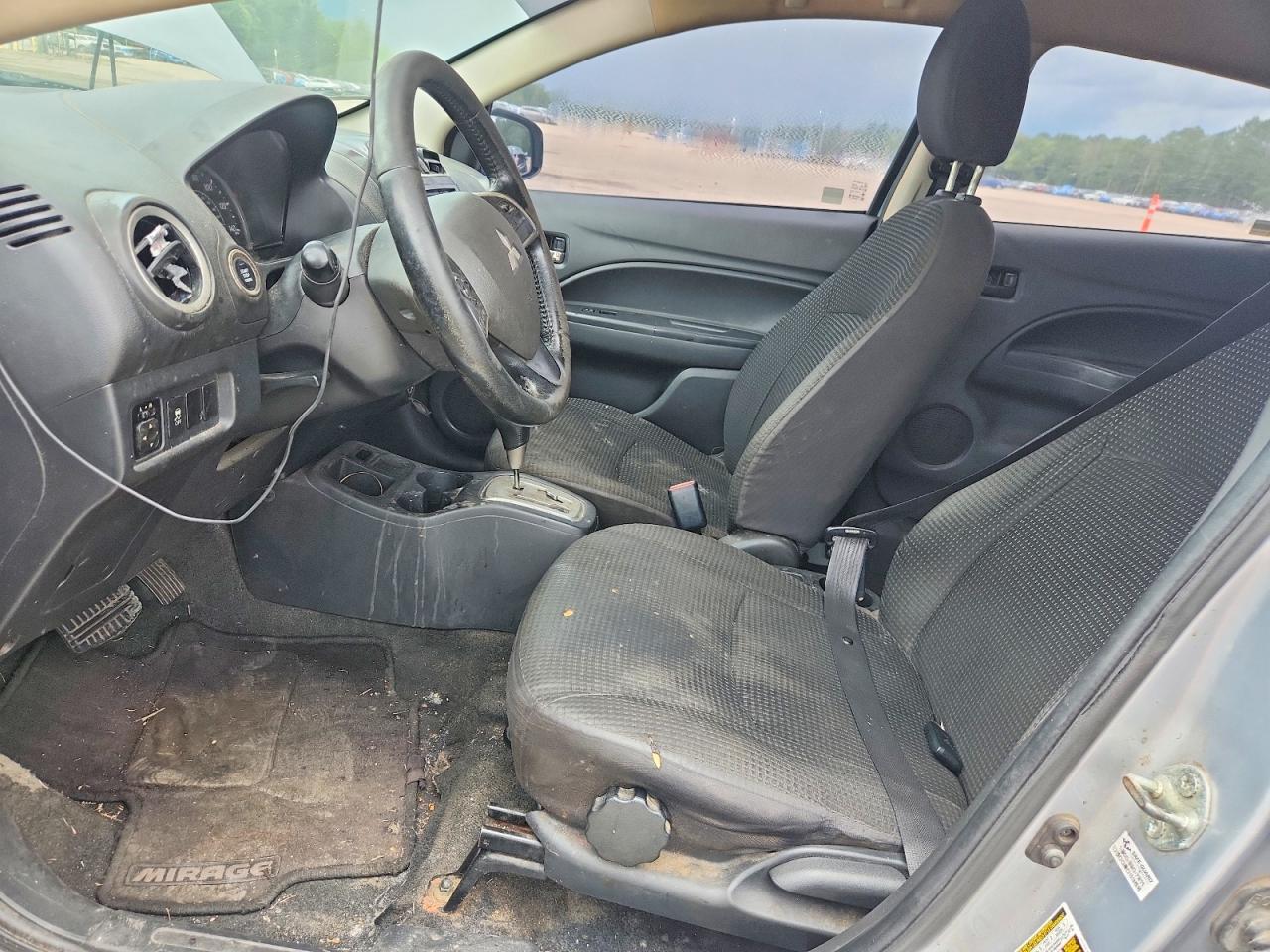 Mitsubishi Mirage Es