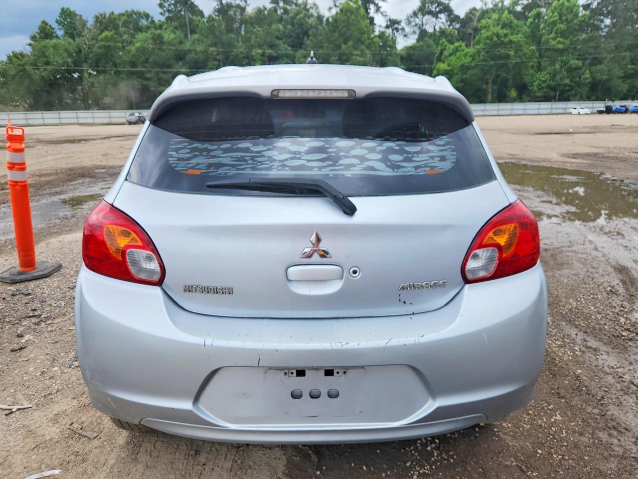 Mitsubishi Mirage Es
