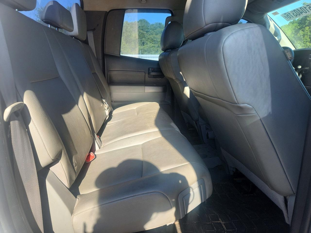 Toyota Tundra Double Cab Sr5