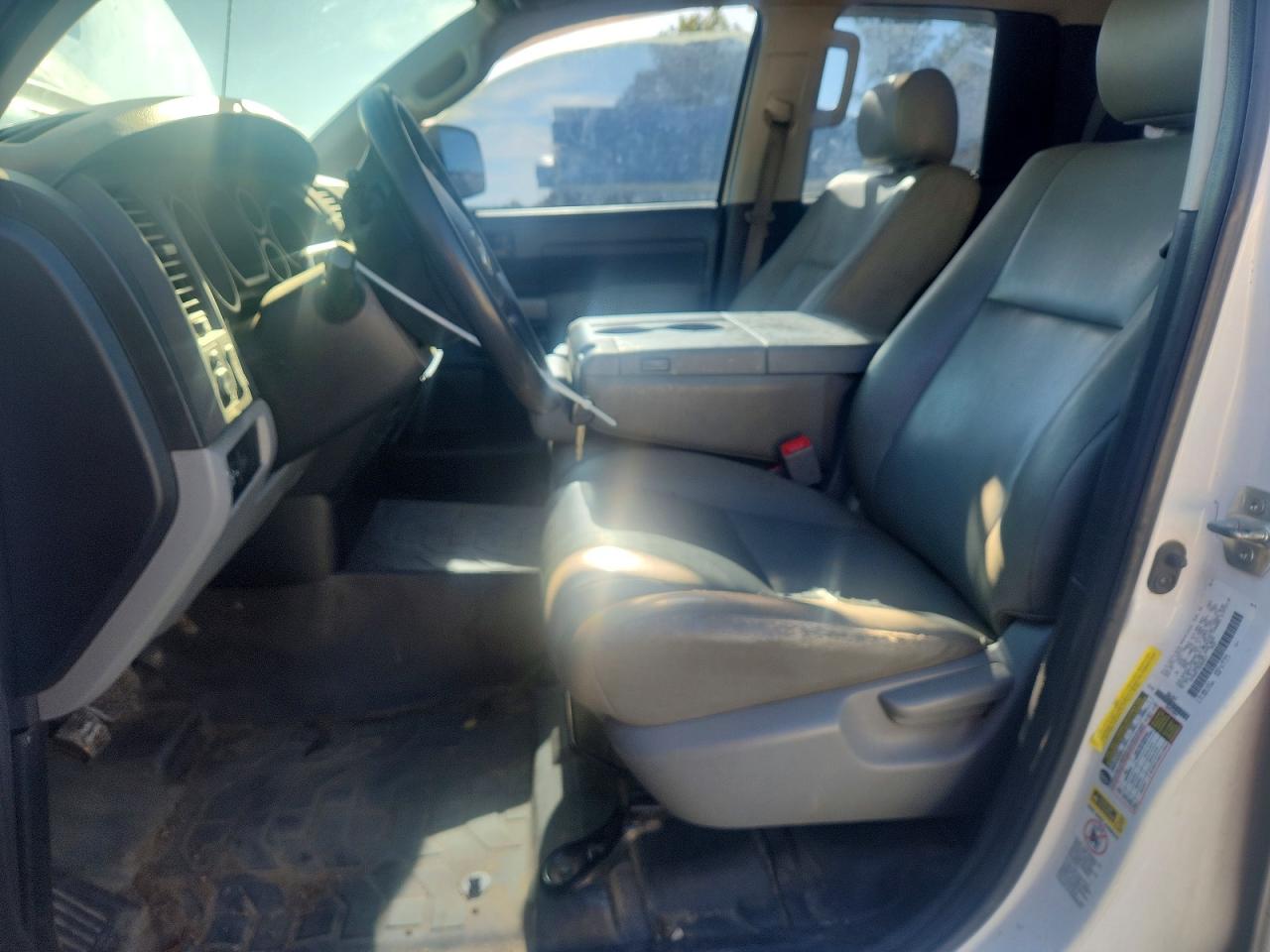 Toyota Tundra Double Cab Sr5