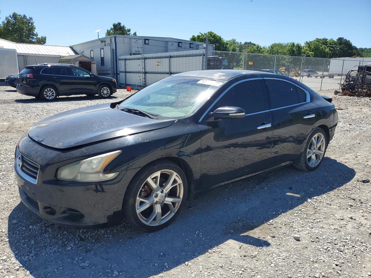 Salvage Nissan Maxima Image