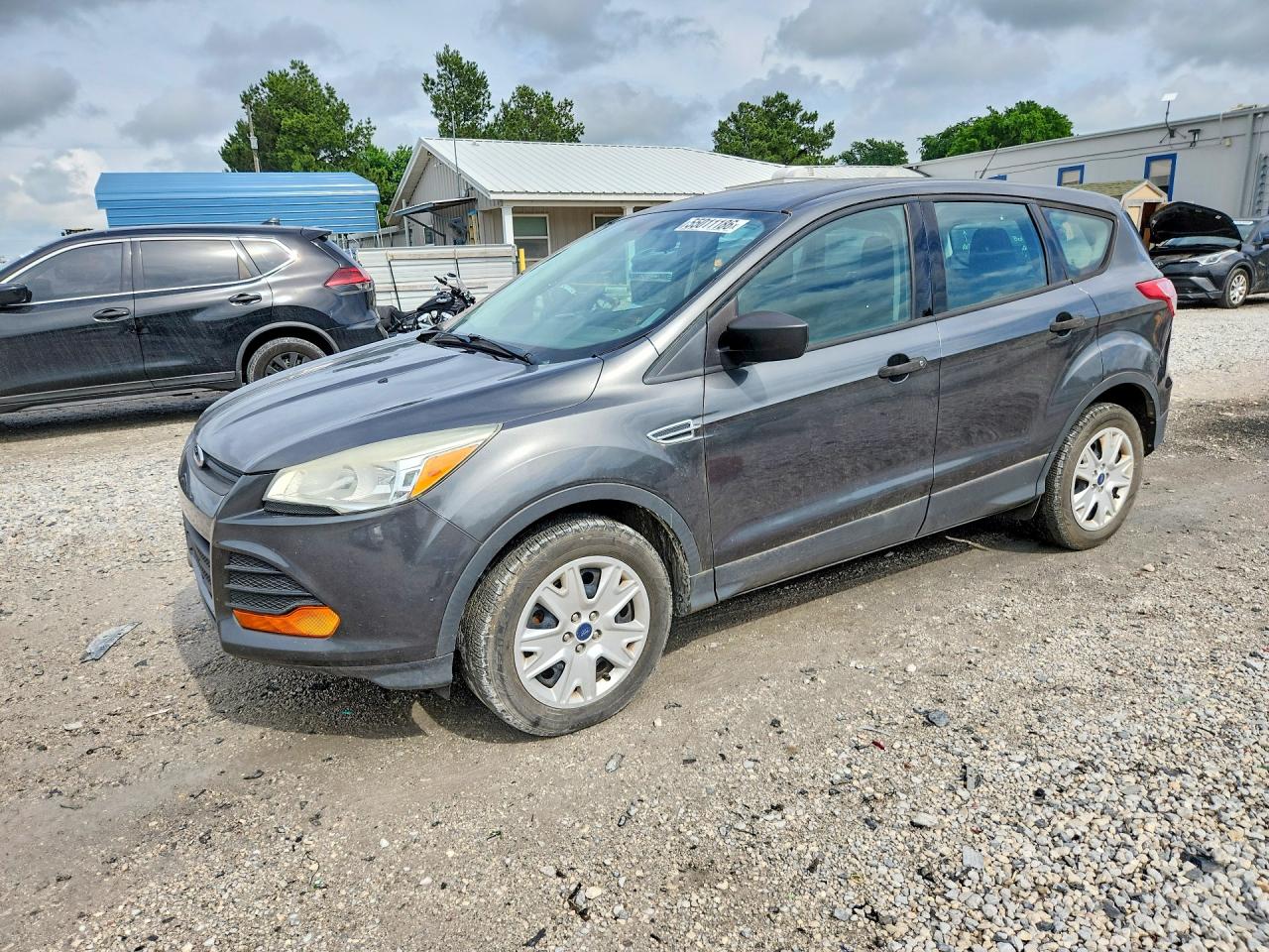 Salvage Ford Escape Image