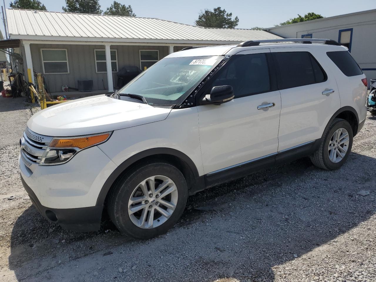 Salvage Ford Explorer Image