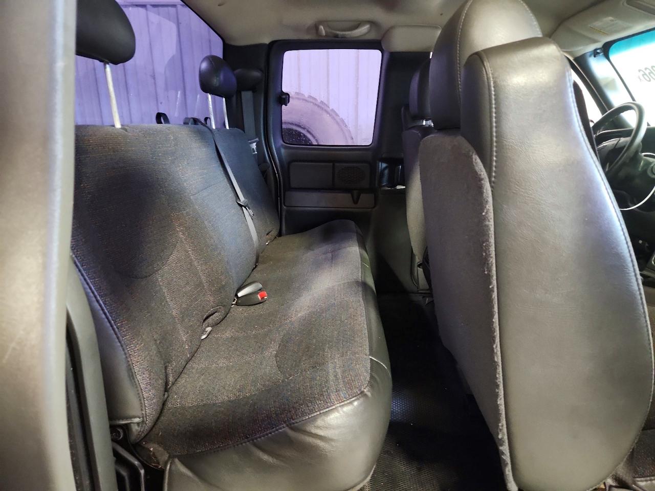 Chevrolet Silverado C1500