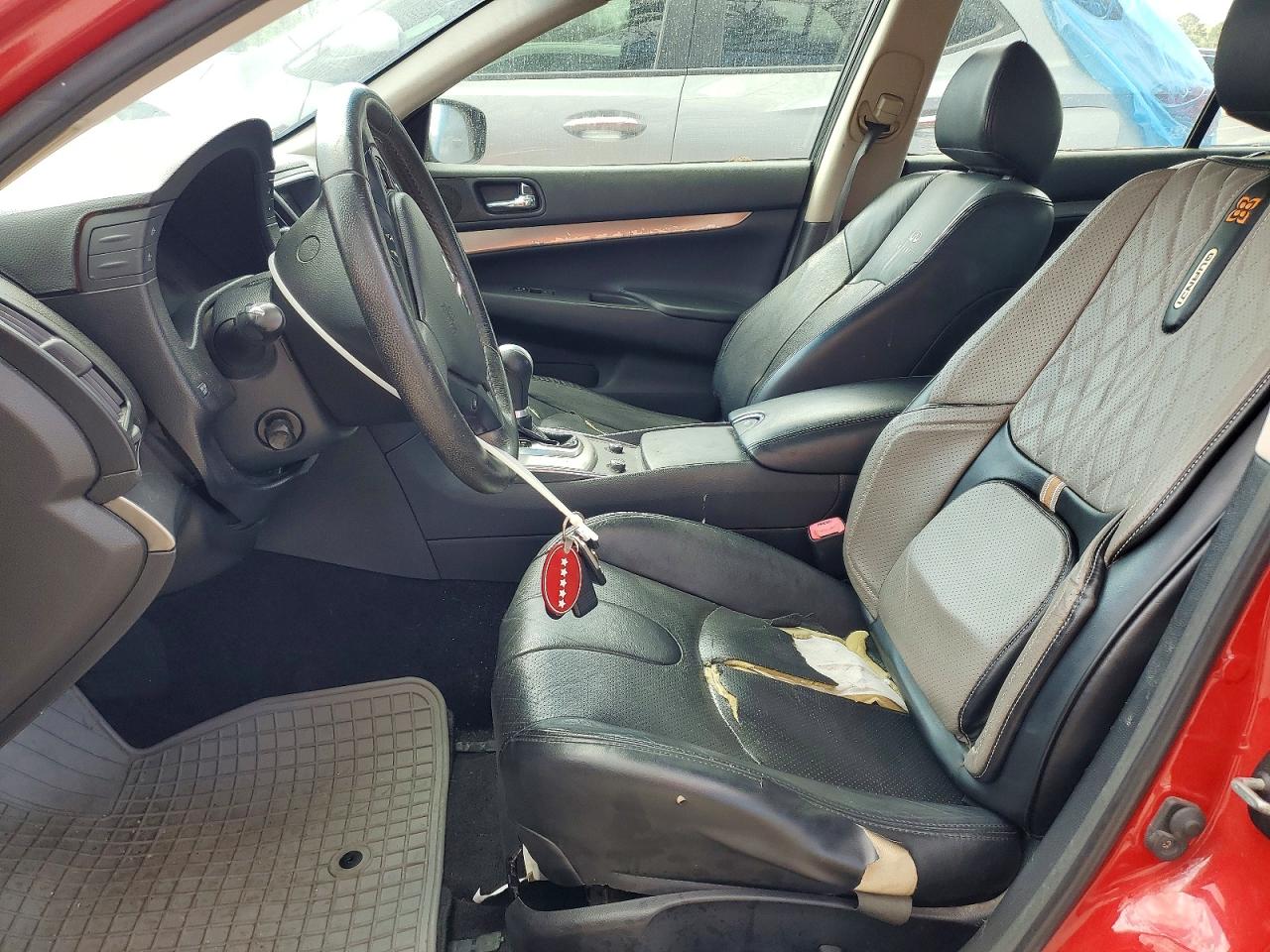 INFINITI G37 Base