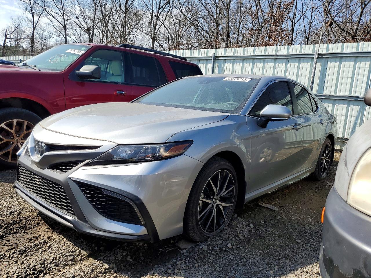 Salvage Toyota Camry Image