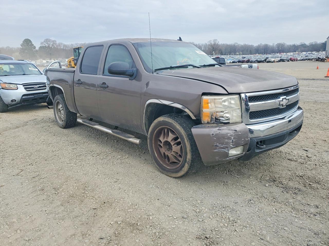 Chevrolet Silverado C1500 Crew Cab