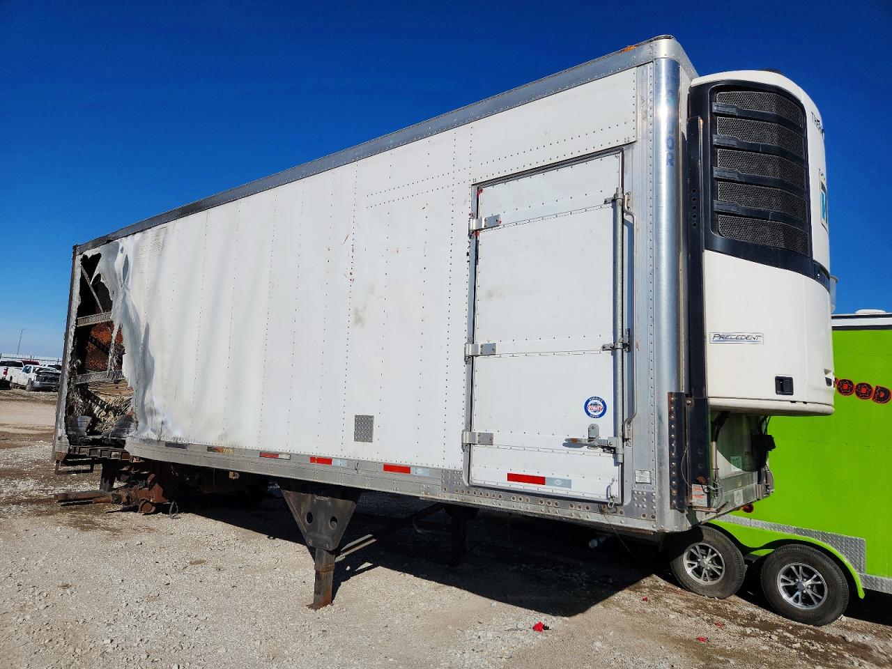 Salvage Utility 16 Trailer Image