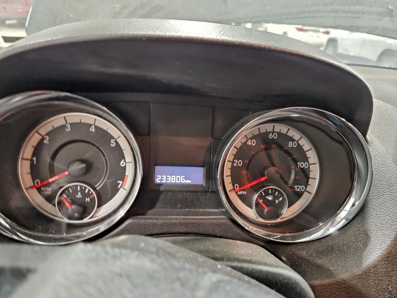 Dodge Caravan Sxt