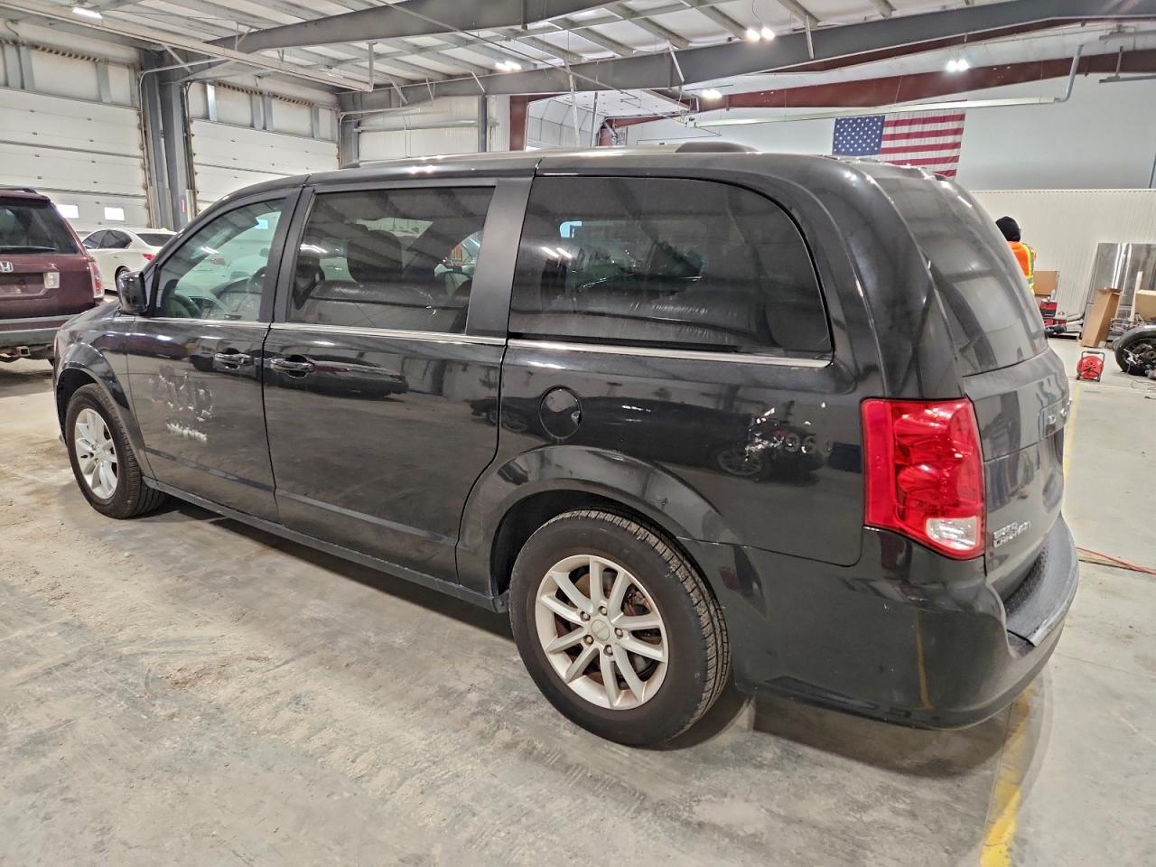Dodge Caravan Sxt