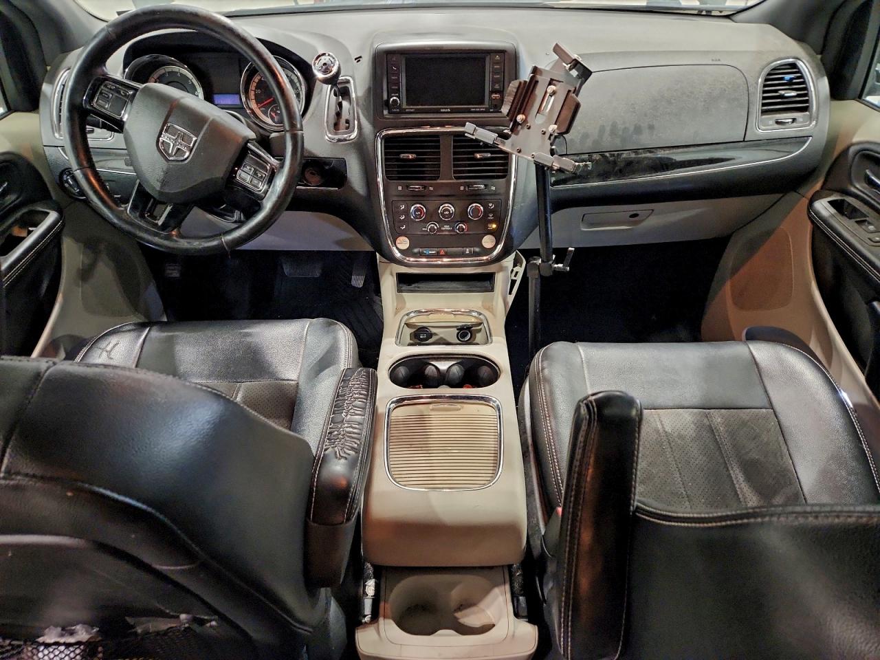 Dodge Caravan Sxt