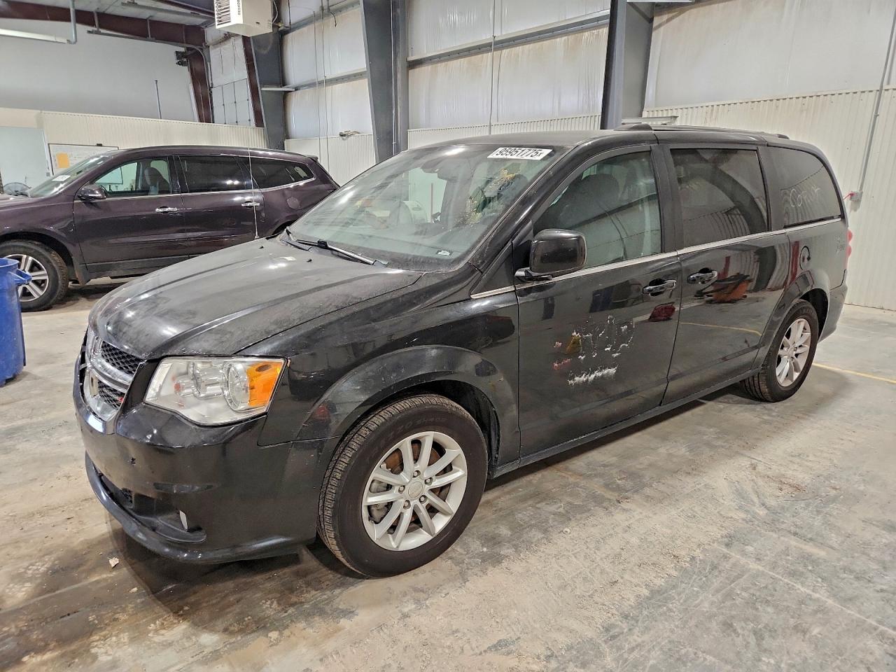 Salvage Dodge Caravan Image