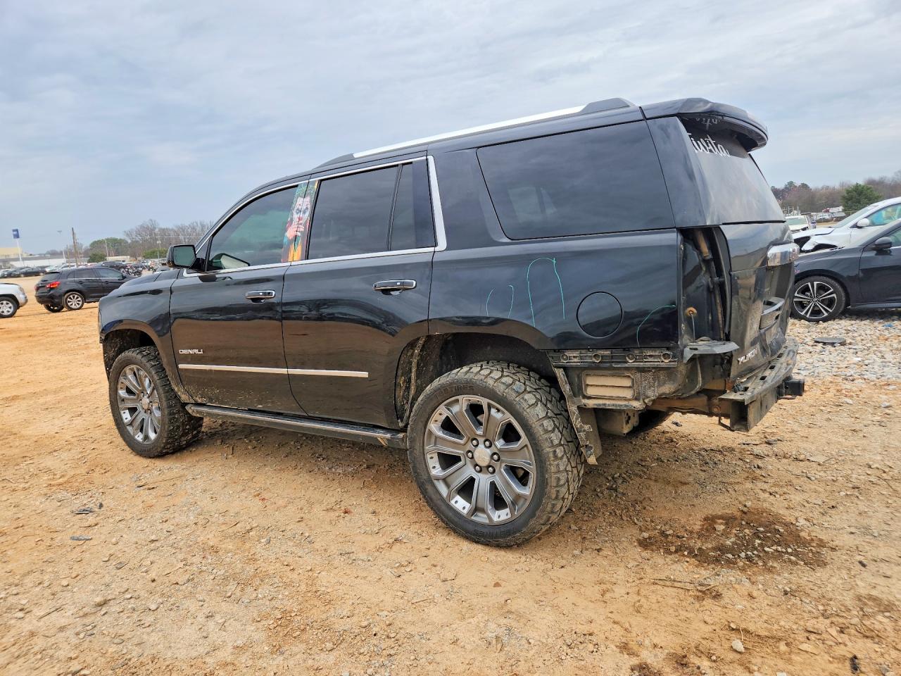 GMC Yukon Denali