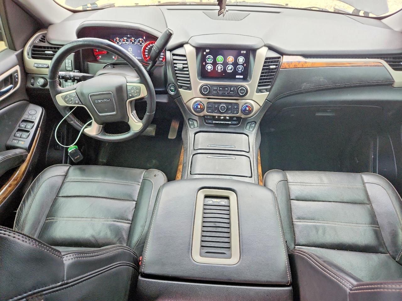 GMC Yukon Denali