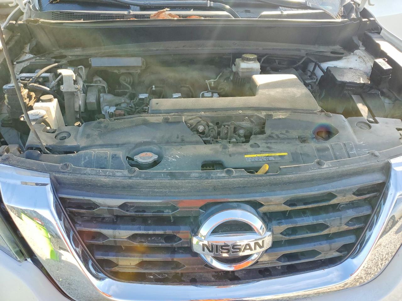 Nissan Pathfinder Sv