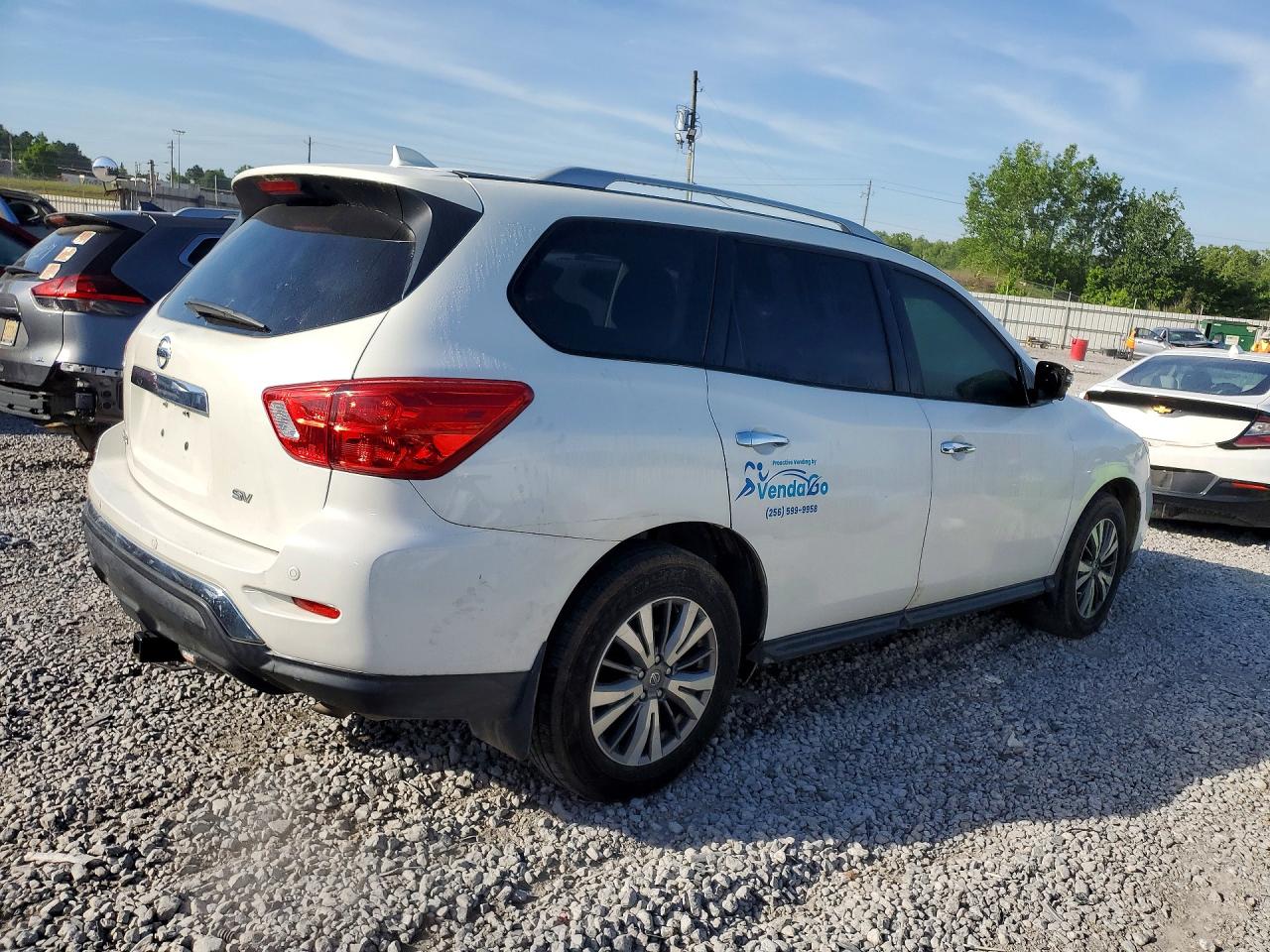 Nissan Pathfinder Sv