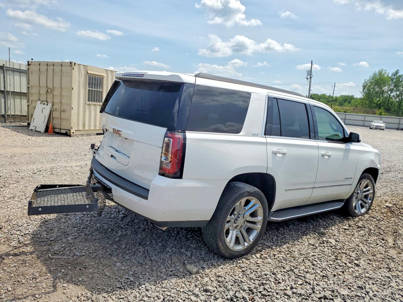 GMC Yukon Slt