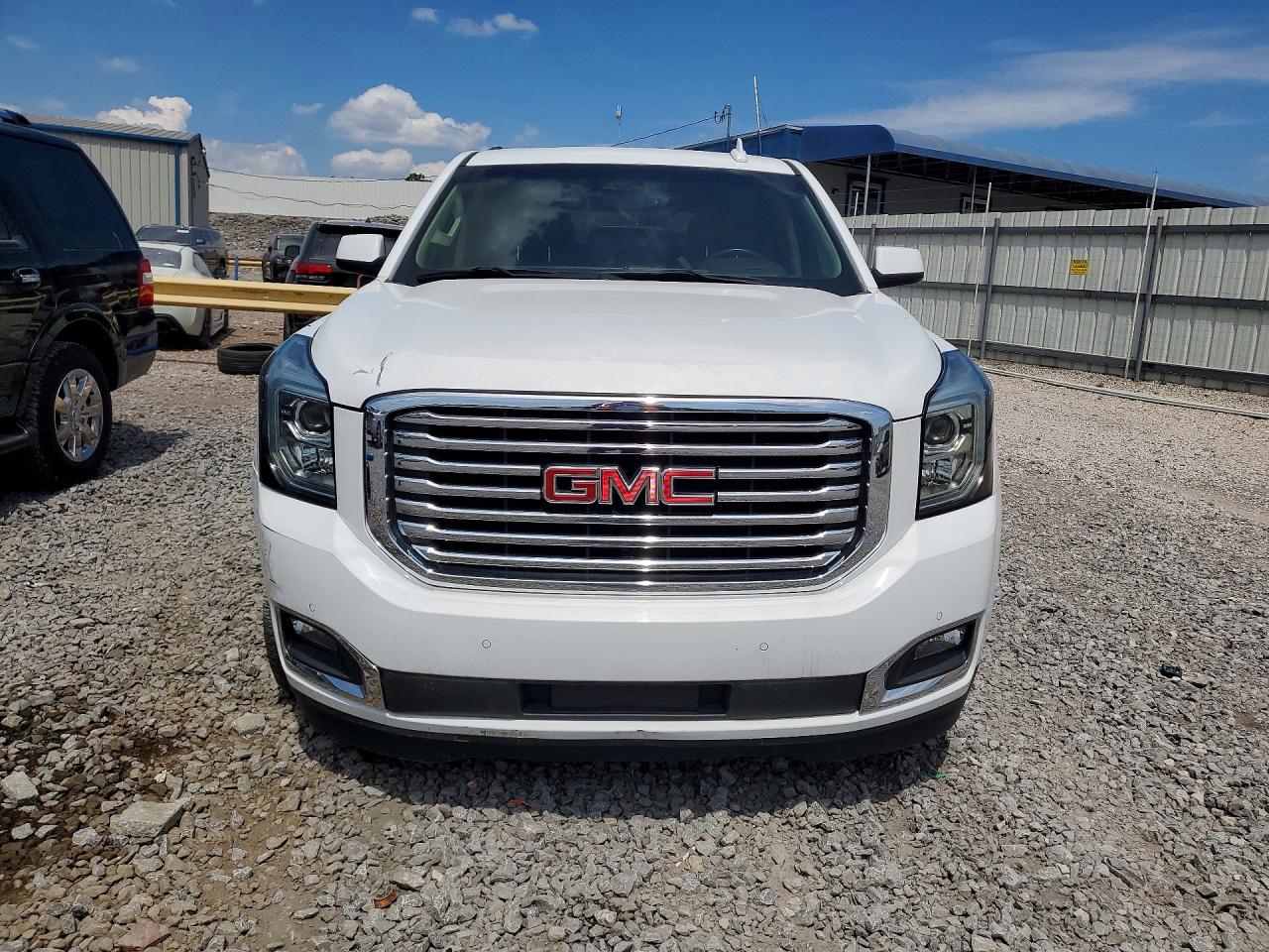 GMC Yukon Slt
