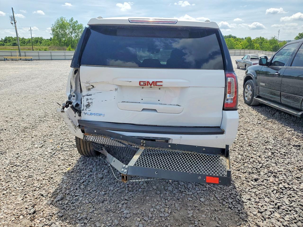 GMC Yukon Slt