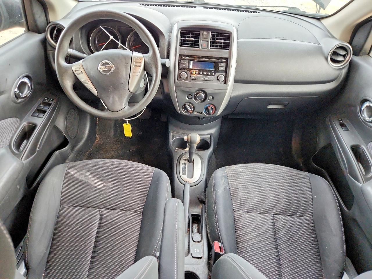 Nissan Versa