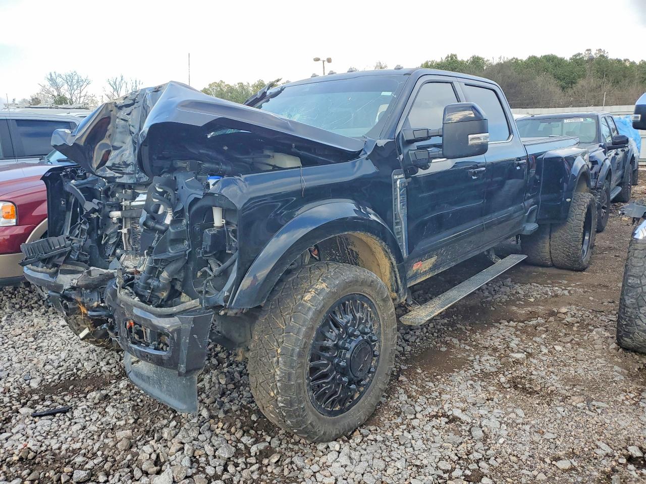 Salvage Ford F-450 Image