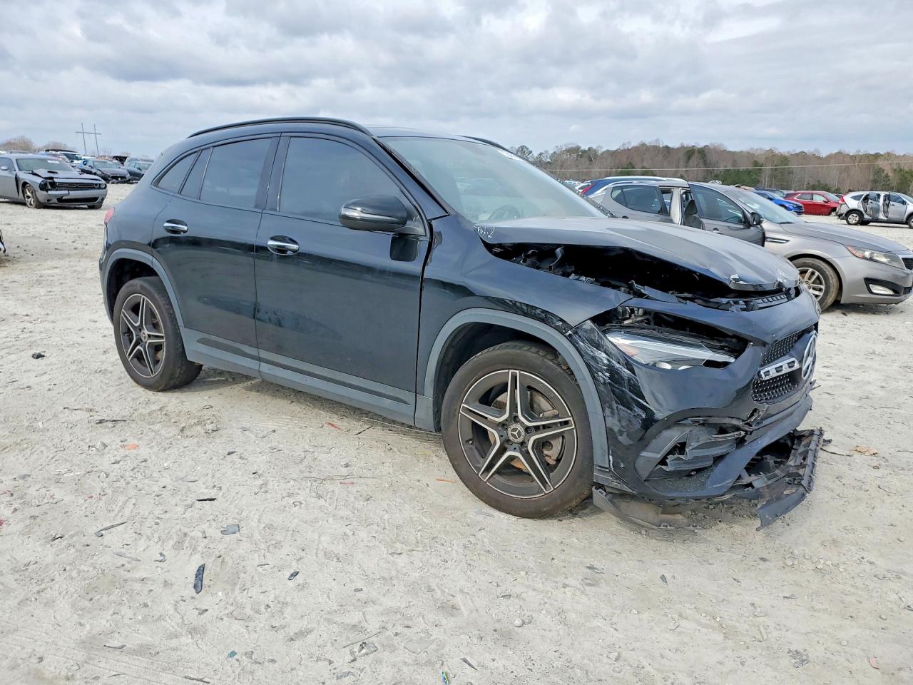 Mercedes-Benz GLA 250