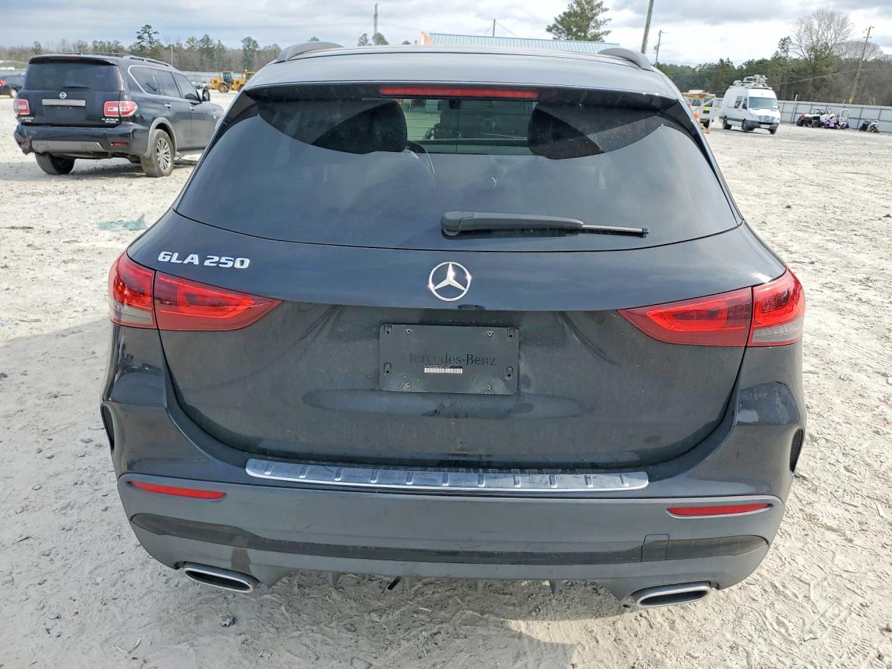 Mercedes-Benz GLA 250