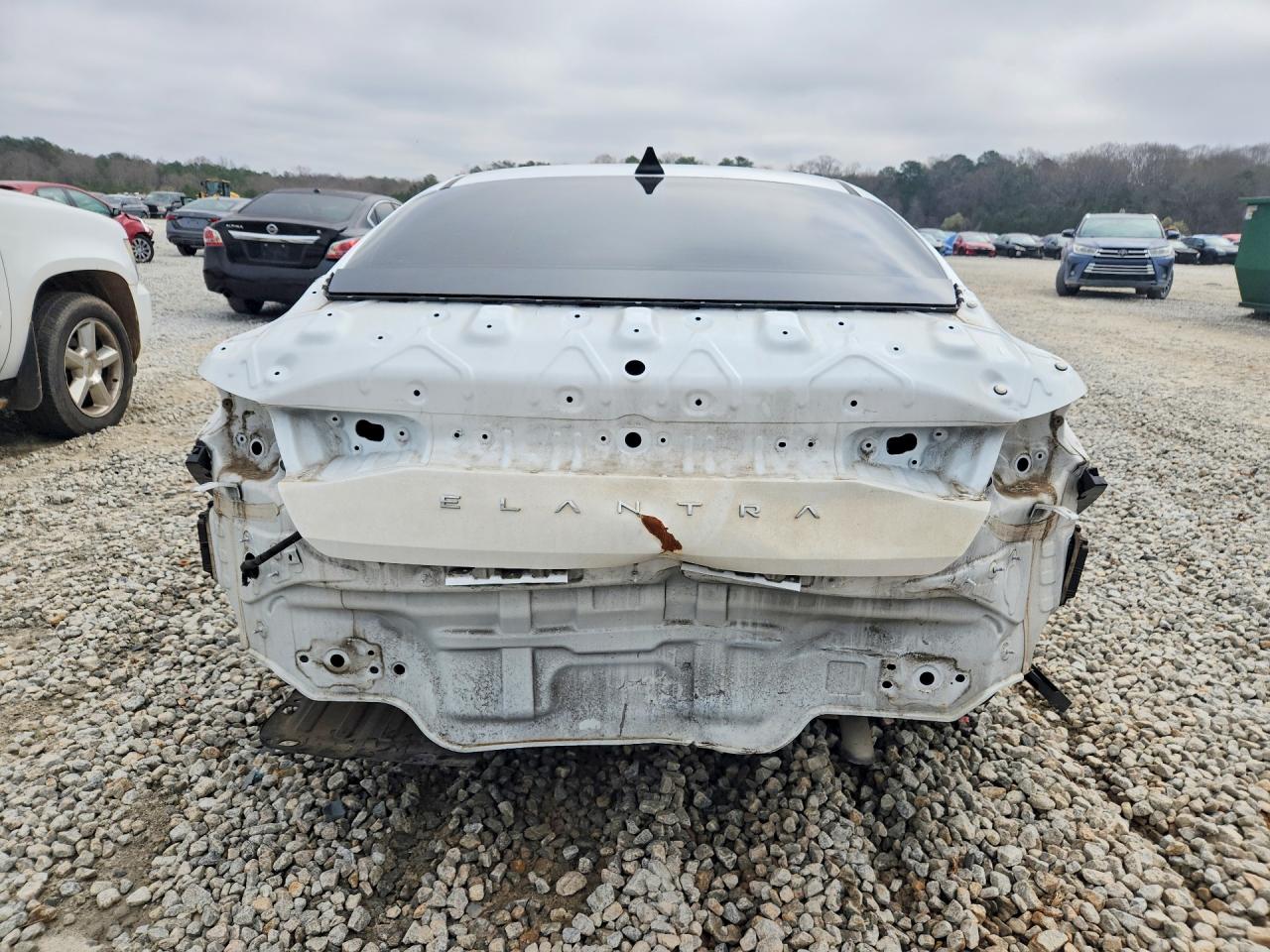 Hyundai ELANTRA Sel