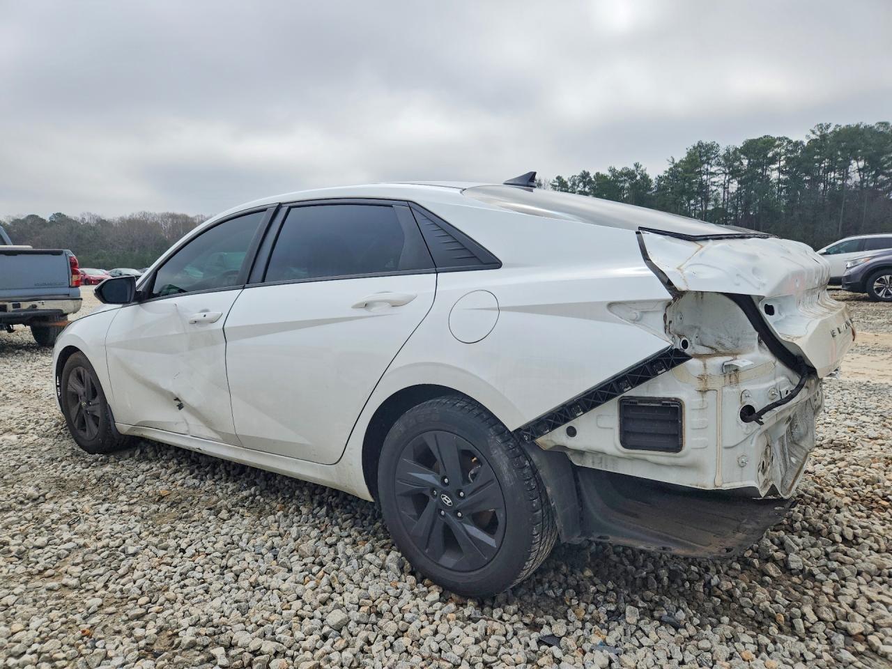 Hyundai ELANTRA Sel