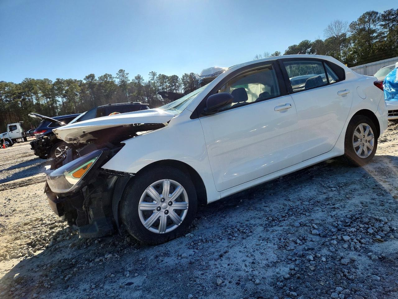 Salvage Kia Rio Image