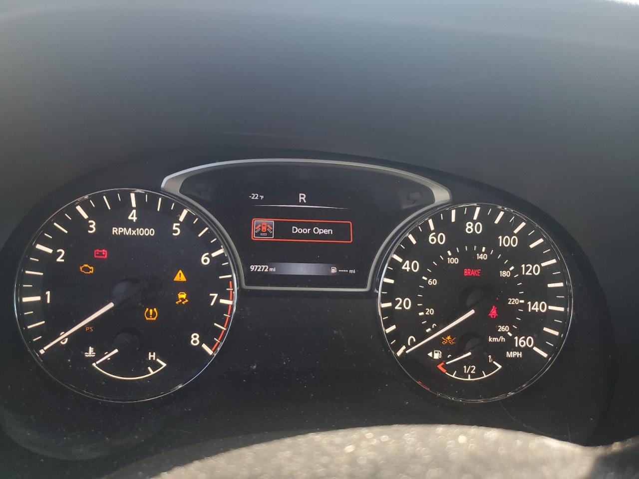 Nissan Pathfinder Sv
