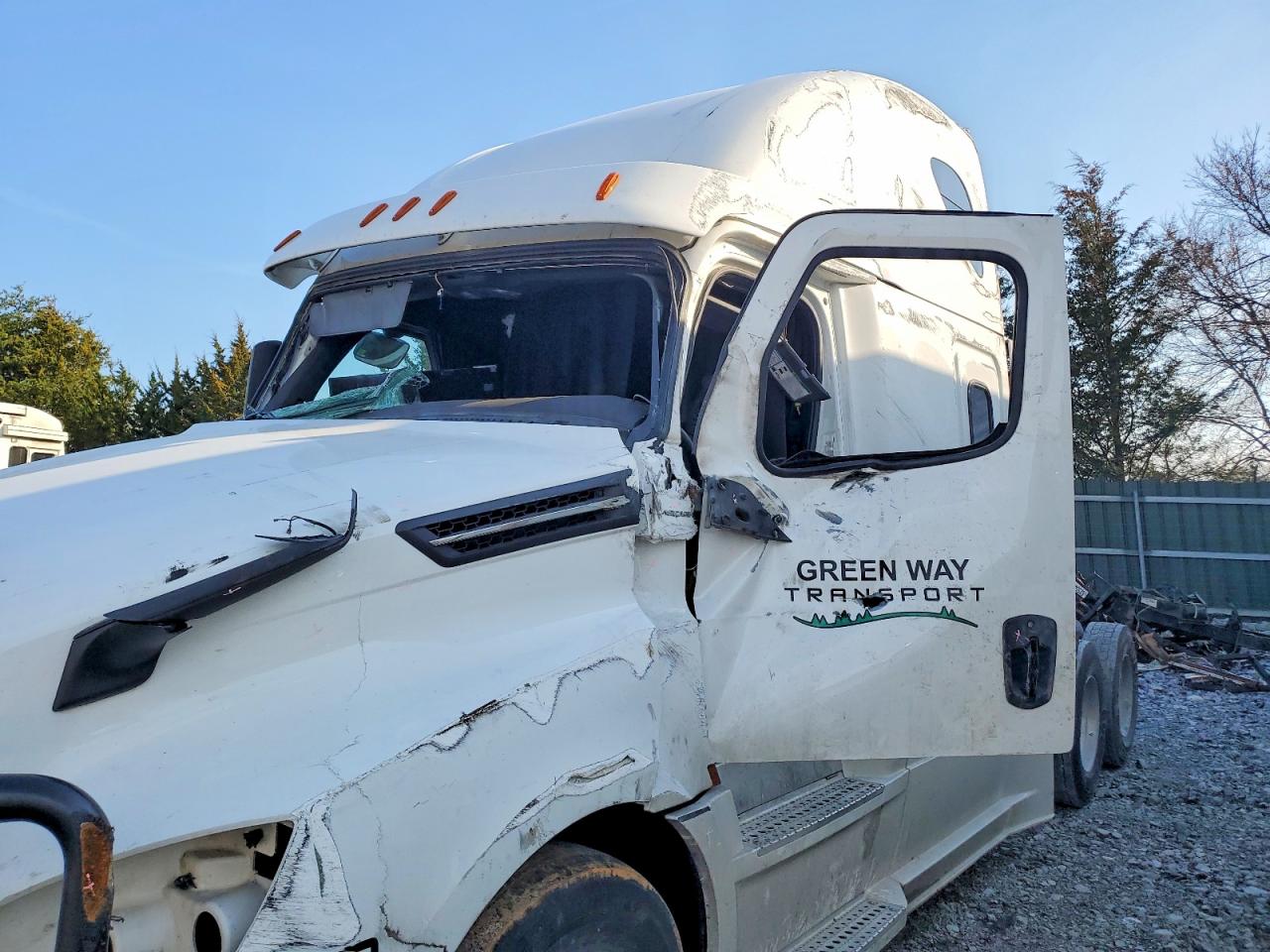 Freightliner Cascadia 126
